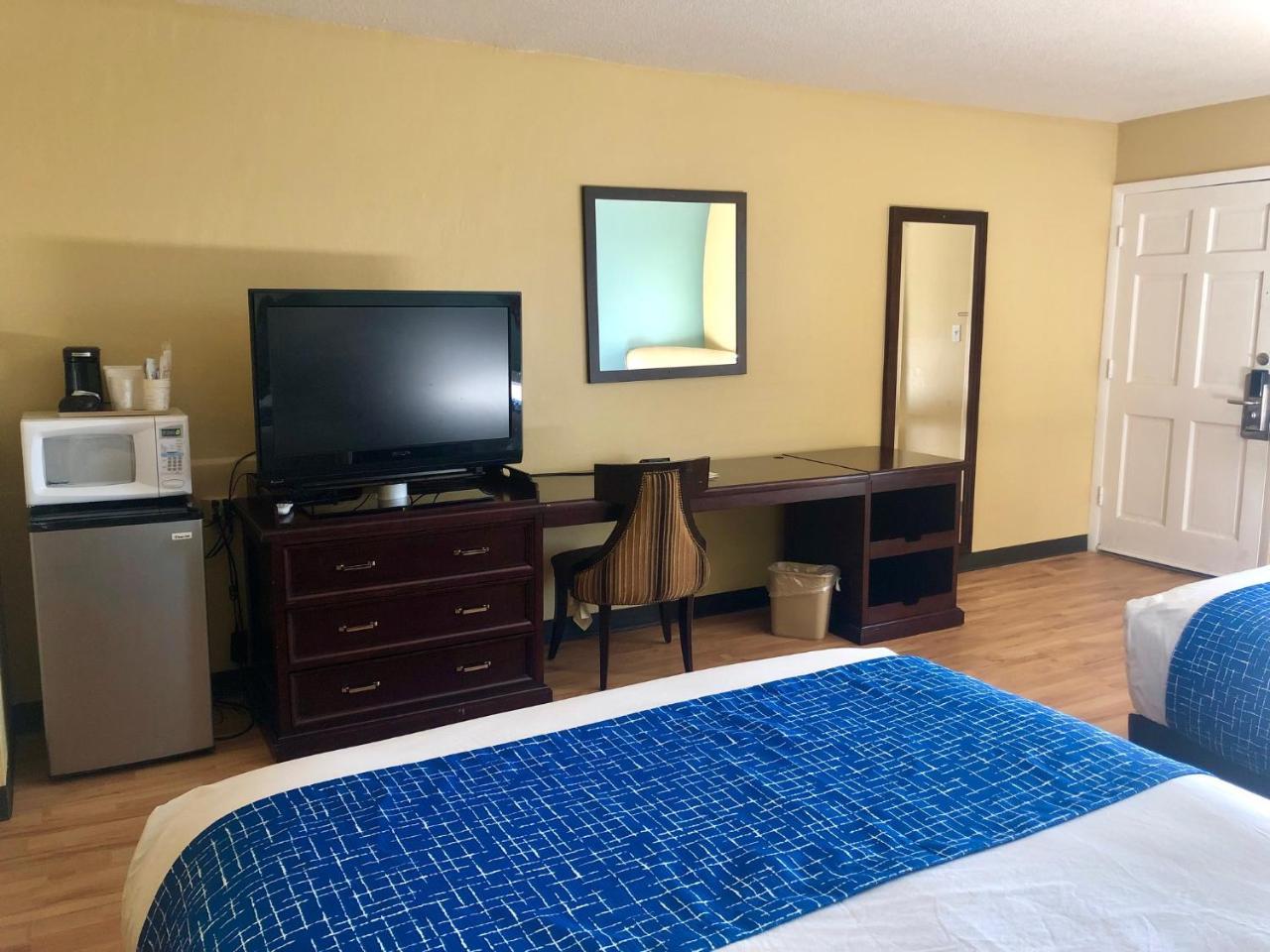 Travelodge By Wyndham Hotel 2*